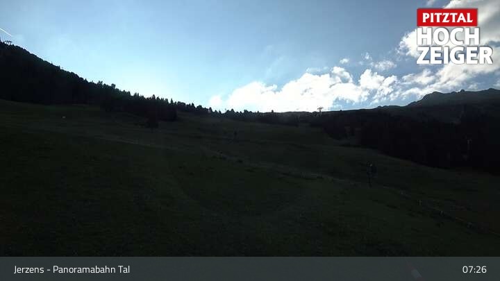 Archiv Foto Webcam Jerzens - Zirbenbahn Bergstation