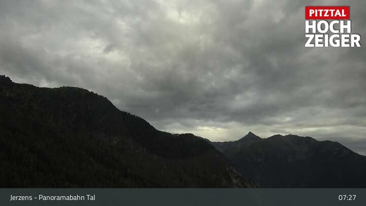 Archiv Foto Webcam Jerzens - Zirbenbahn Bergstation