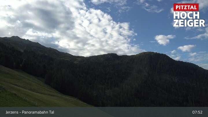 Archiv Foto Webcam Jerzens - Zirbenbahn Bergstation