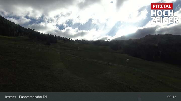 Archived image Webcam Jerzens - Zirbenbahn Bergstation