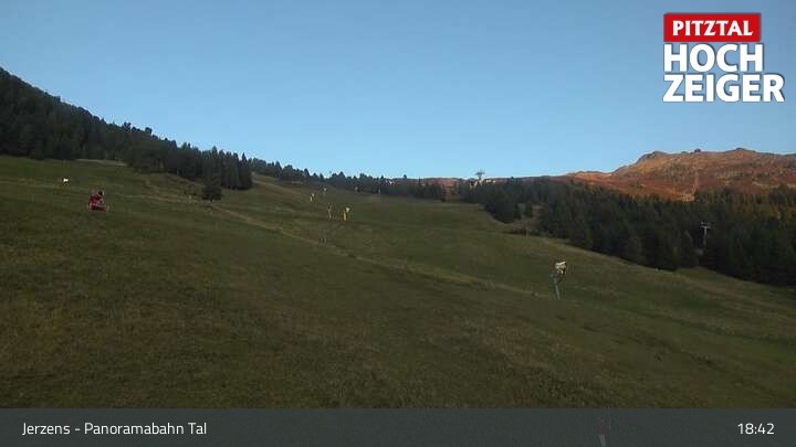 Archiv Foto Webcam Jerzens - Zirbenbahn Bergstation