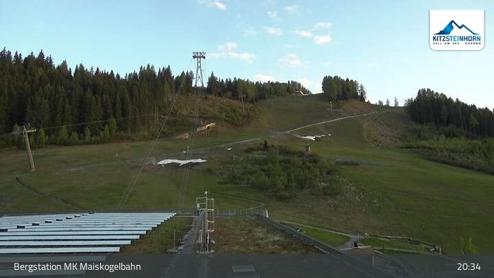 Archived image Webcam Kaprun: View Top Station Maiskogelbahn