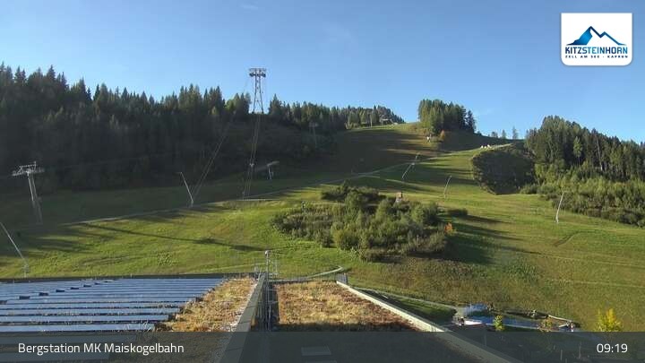 Archived image Webcam Kaprun: View Top Station Maiskogelbahn