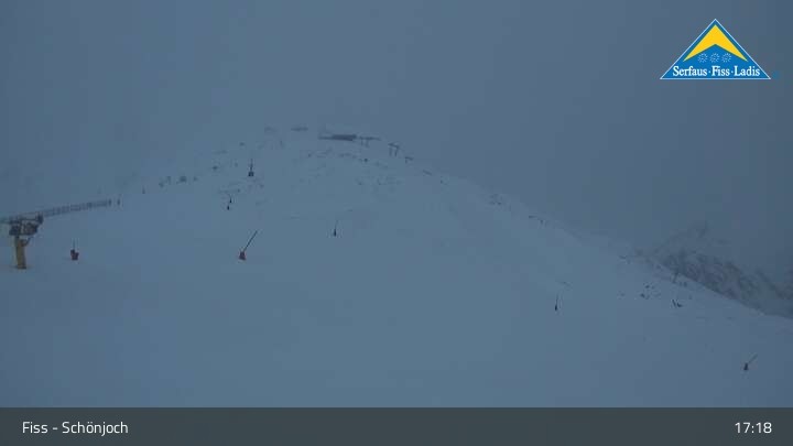 Archived image Webcam Fiss: Schönjochbahn lift