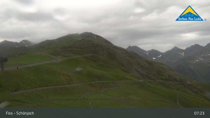 Archived image Webcam Fiss: Schönjochbahn lift