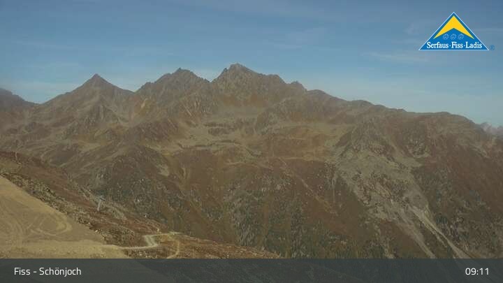 Archived image Webcam Fiss: Schönjochbahn lift