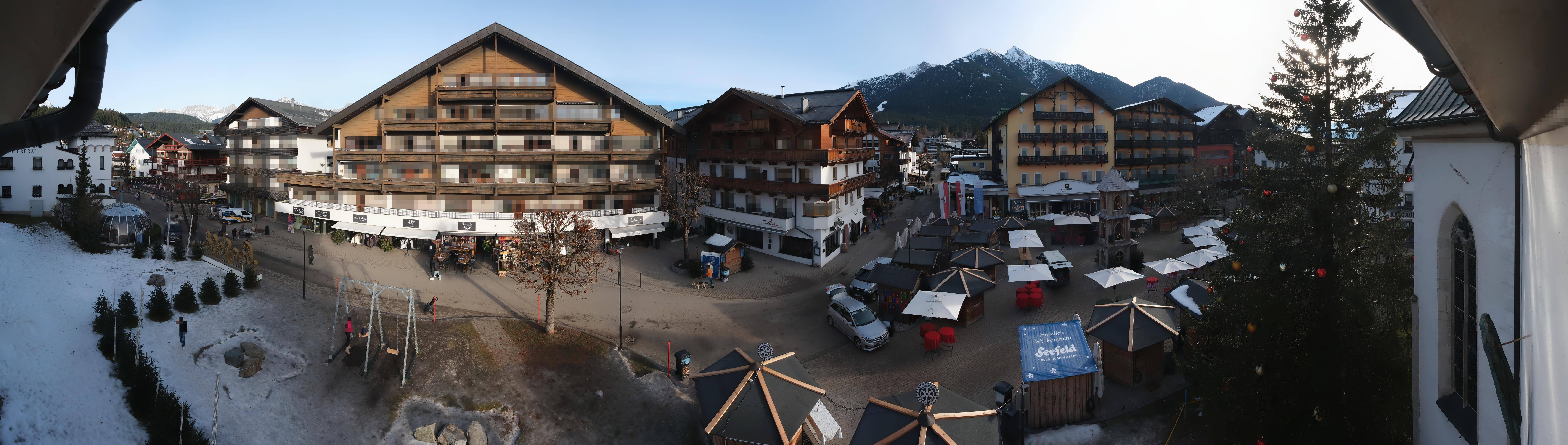 Archiv Foto Webcam Dorfplatz, Seefeld in Tirol