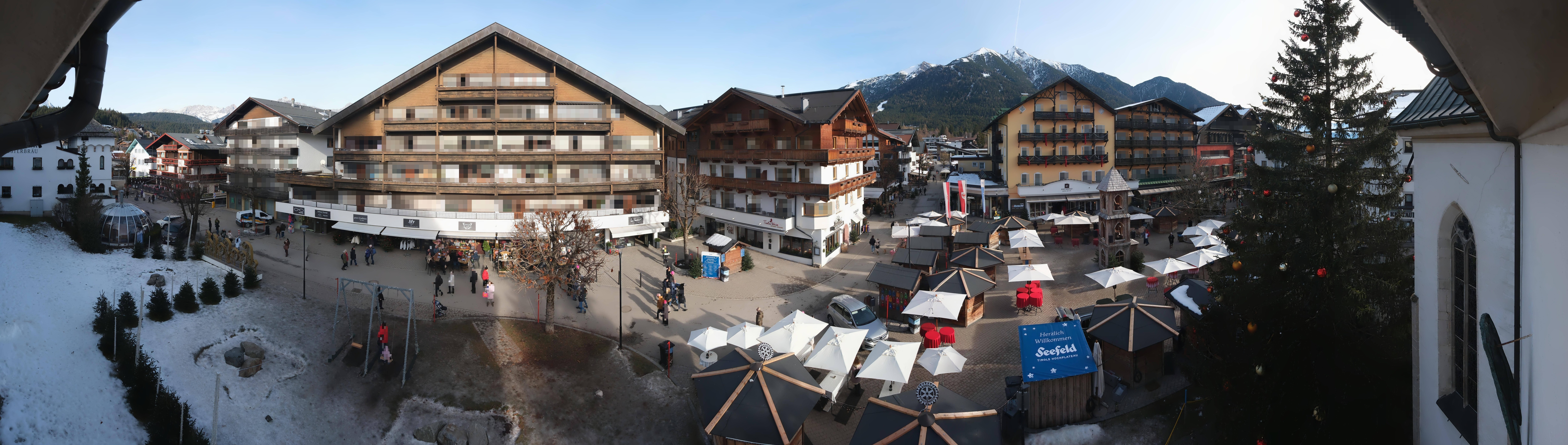 Archiv Foto Webcam Dorfplatz, Seefeld in Tirol