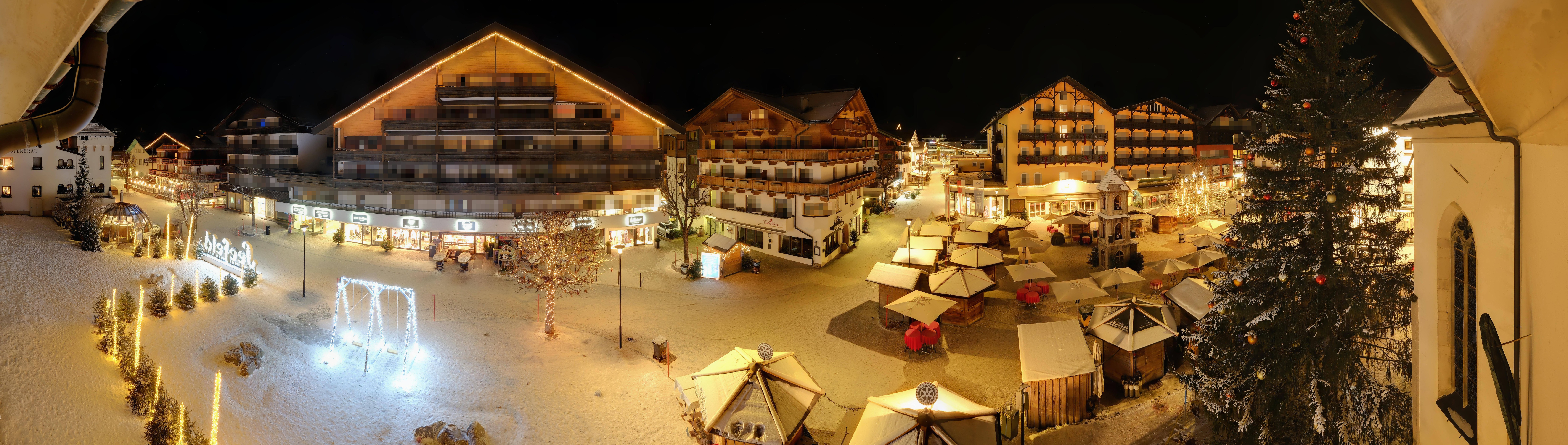 Archiv Foto Webcam Dorfplatz, Seefeld in Tirol