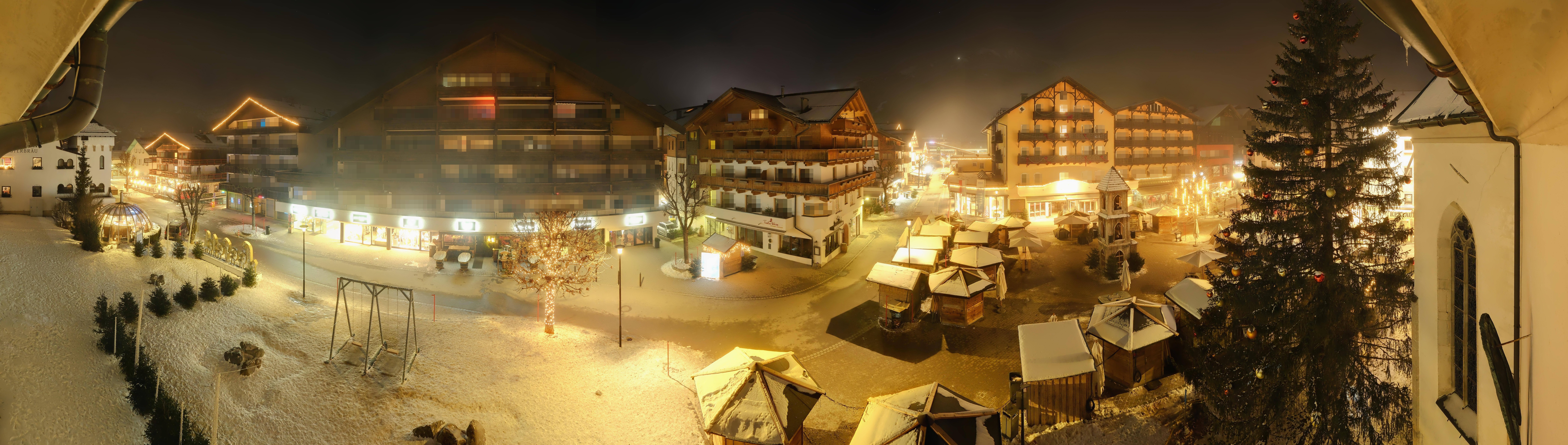 Archiv Foto Webcam Dorfplatz, Seefeld in Tirol