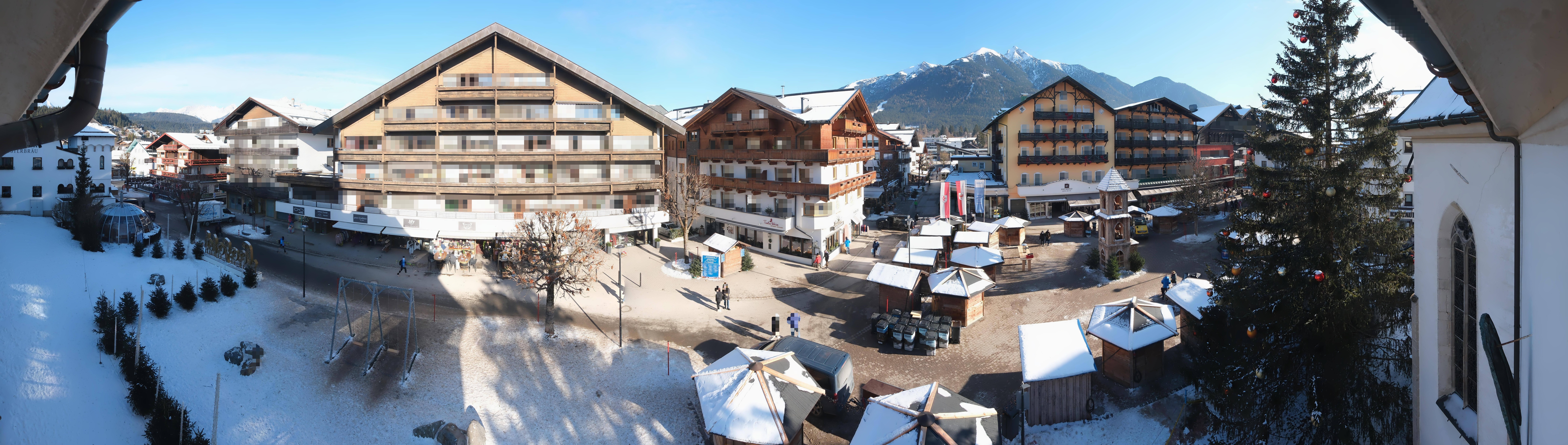Archiv Foto Webcam Dorfplatz, Seefeld in Tirol