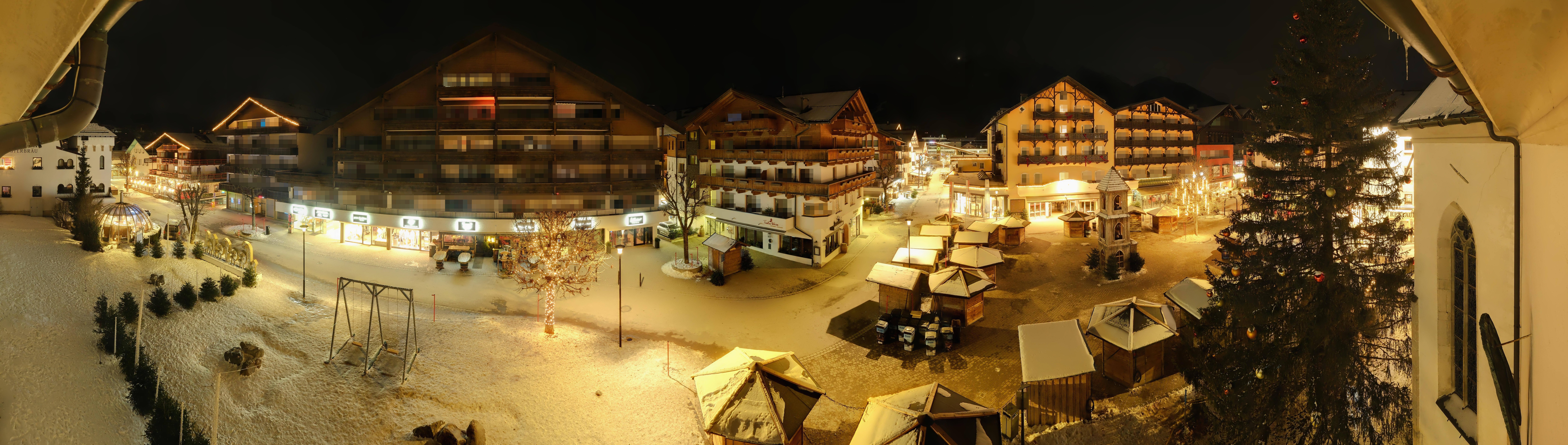 Archiv Foto Webcam Dorfplatz, Seefeld in Tirol