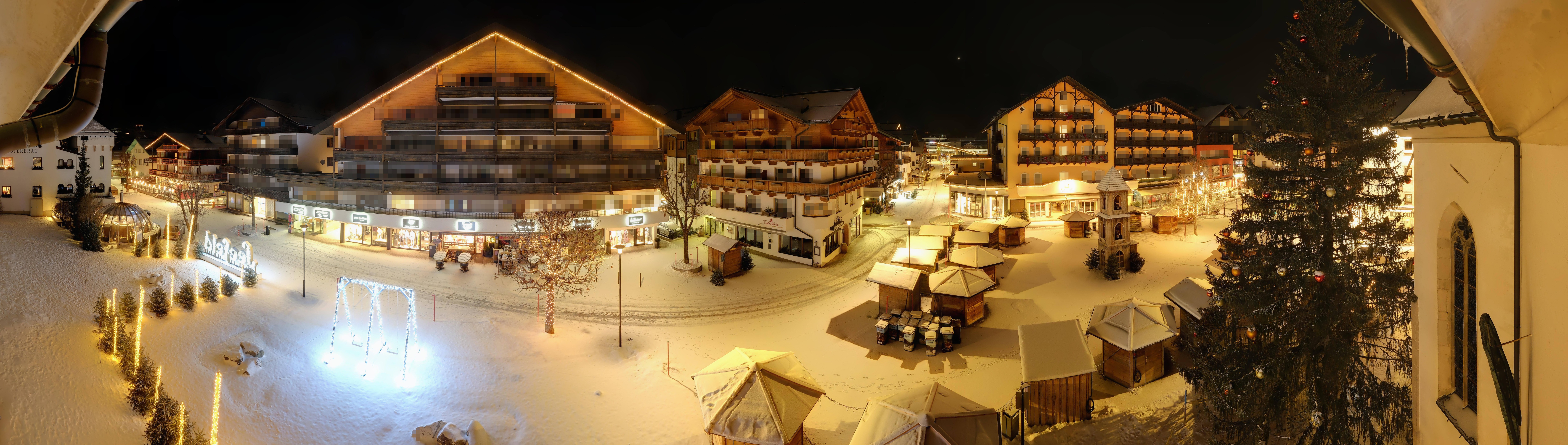 Archiv Foto Webcam Dorfplatz, Seefeld in Tirol
