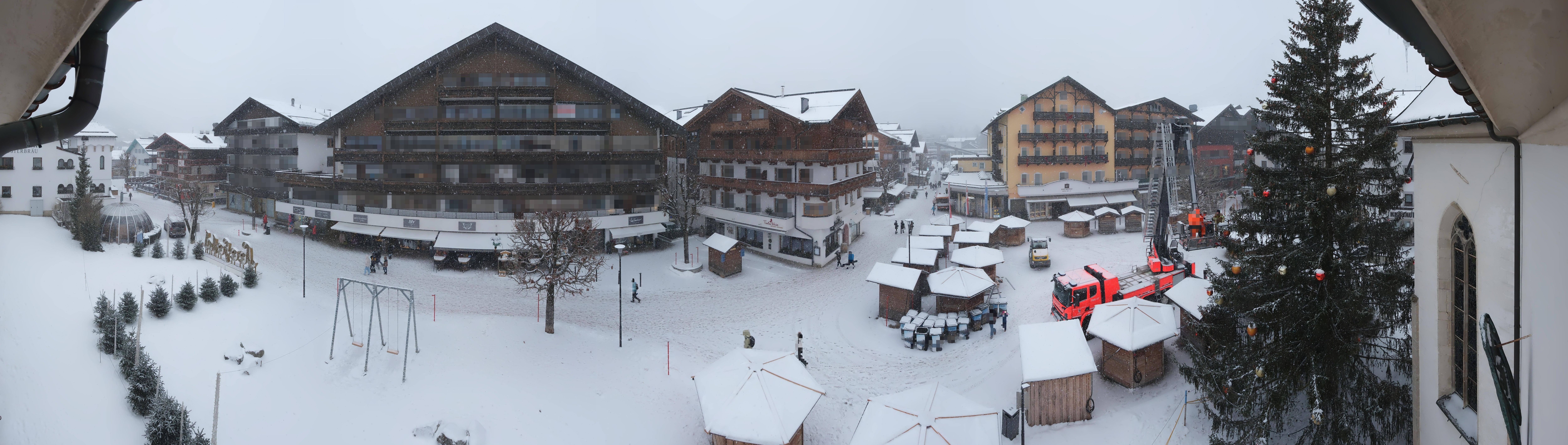 Archiv Foto Webcam Dorfplatz, Seefeld in Tirol
