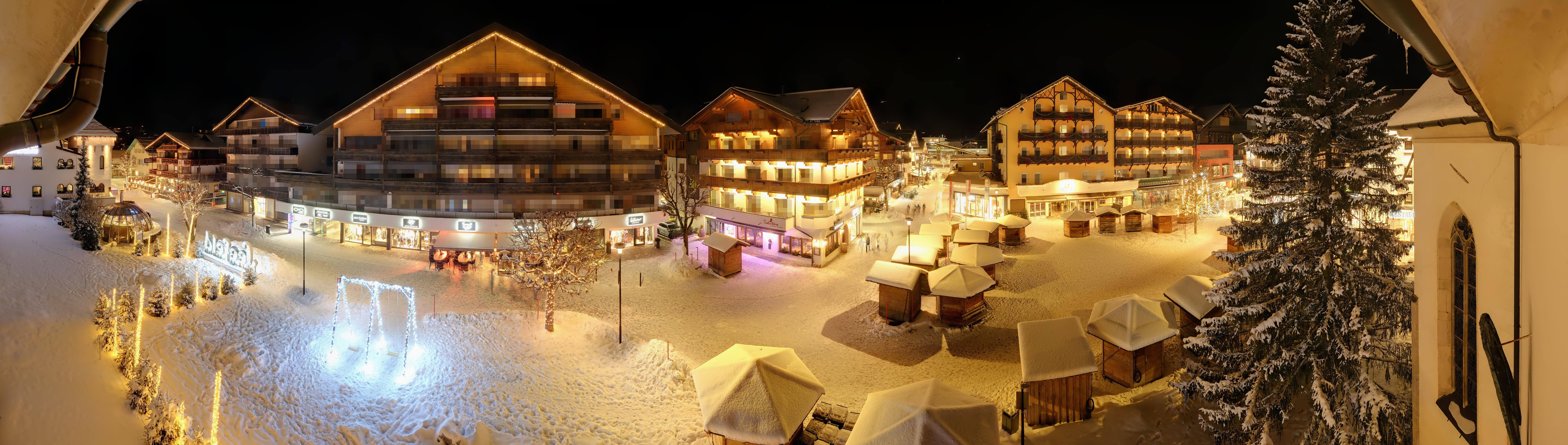 Archiv Foto Webcam Dorfplatz, Seefeld in Tirol