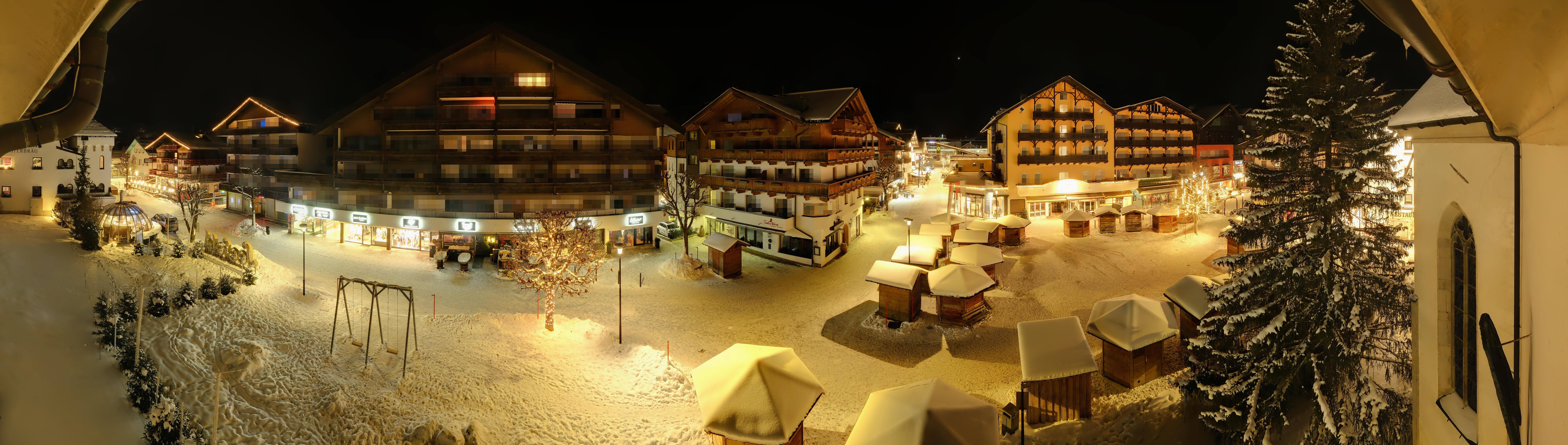 Archiv Foto Webcam Dorfplatz, Seefeld in Tirol