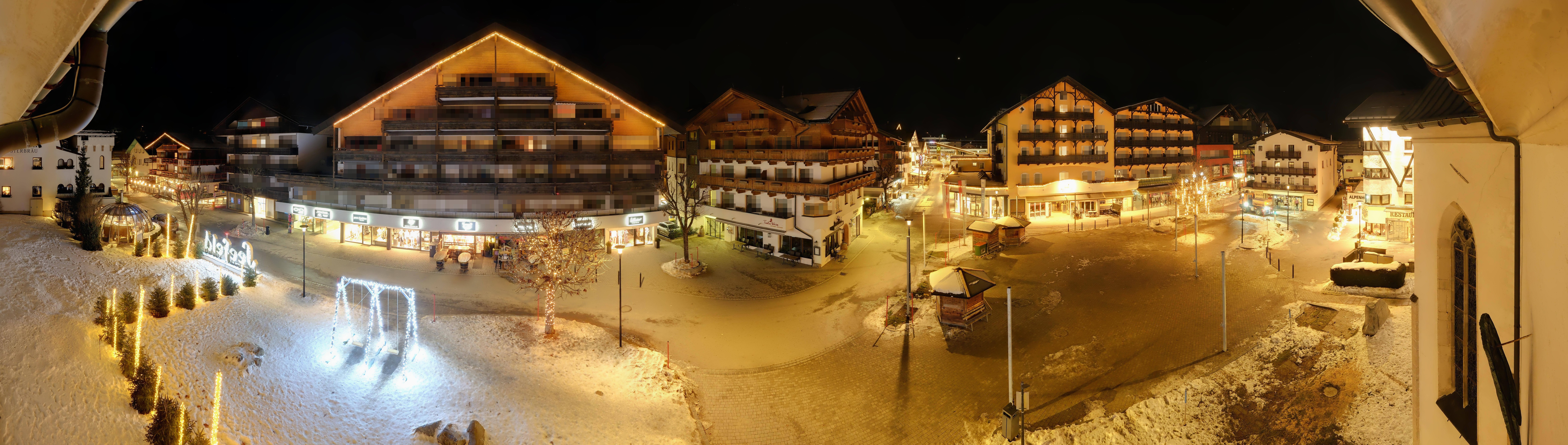 Archiv Foto Webcam Dorfplatz, Seefeld in Tirol