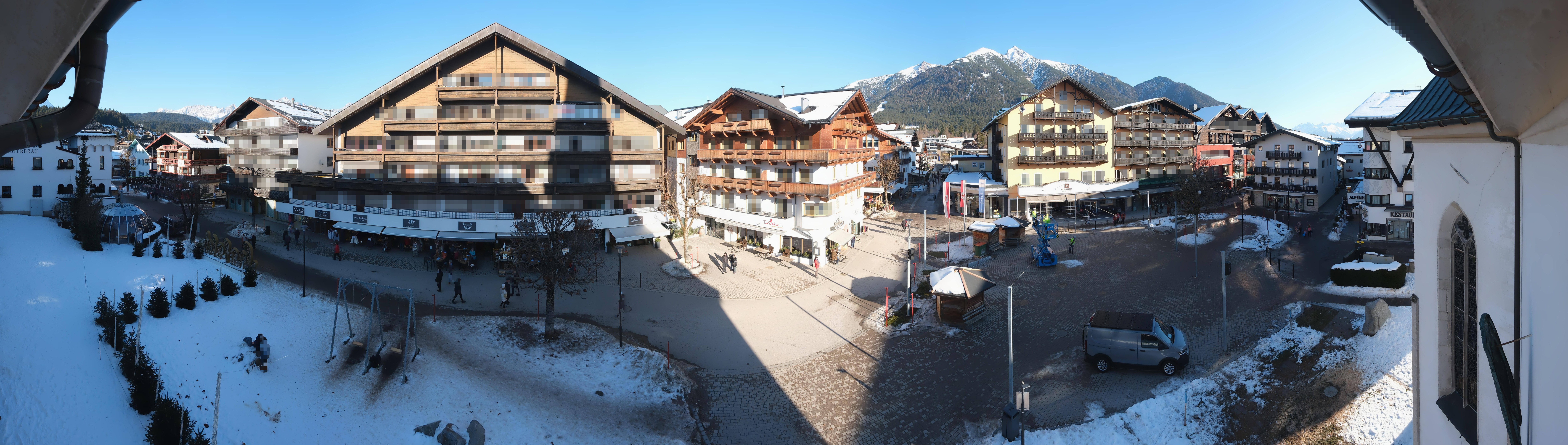 Archiv Foto Webcam Dorfplatz, Seefeld in Tirol