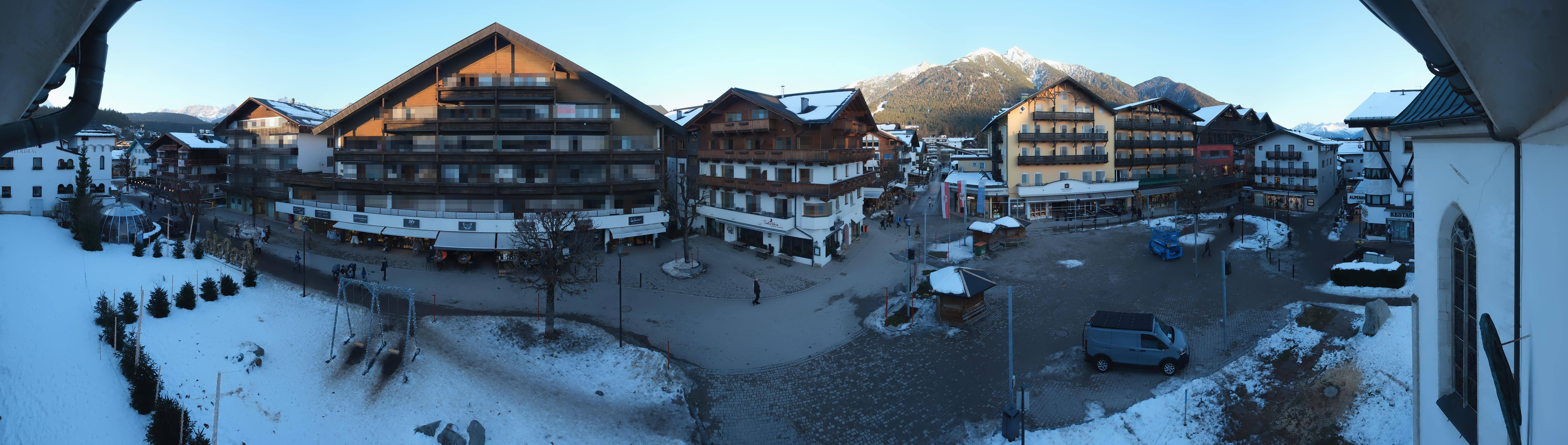 Archiv Foto Webcam Dorfplatz, Seefeld in Tirol