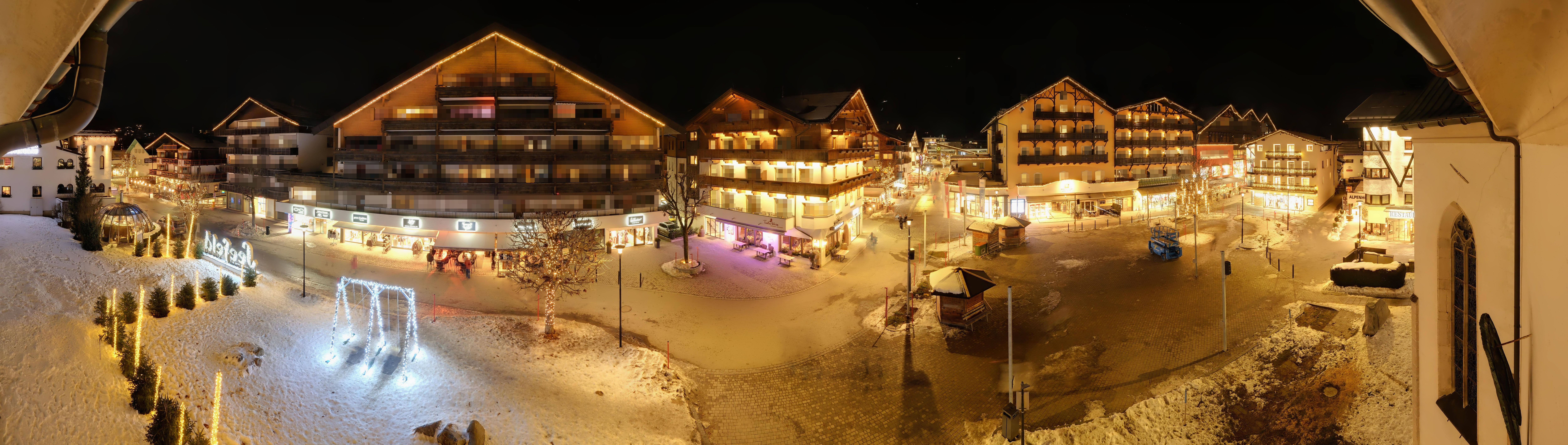 Archiv Foto Webcam Dorfplatz, Seefeld in Tirol