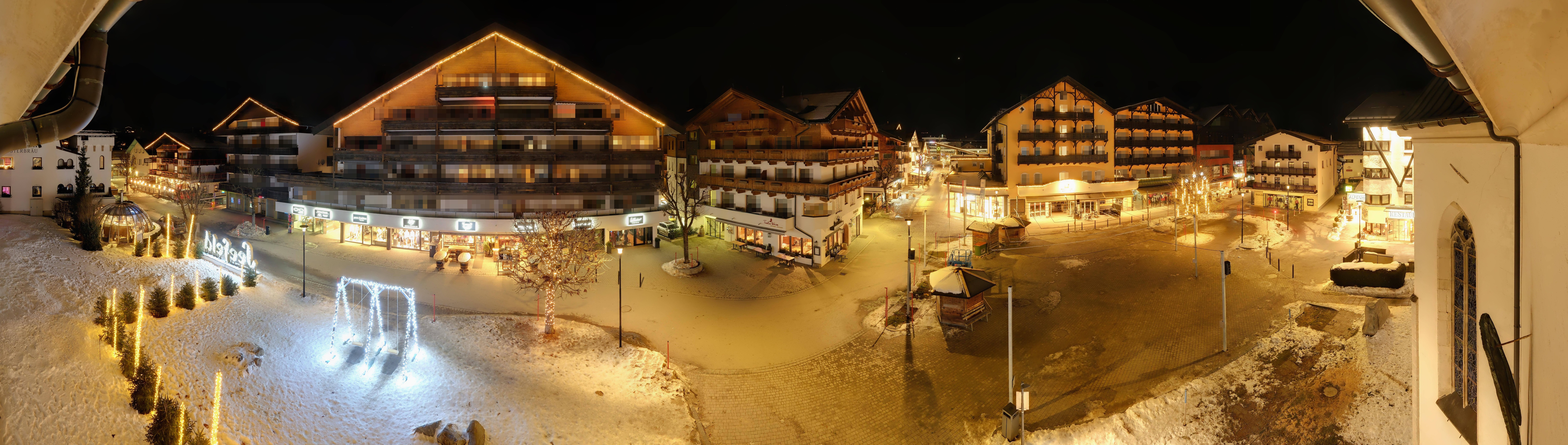 Archiv Foto Webcam Dorfplatz, Seefeld in Tirol