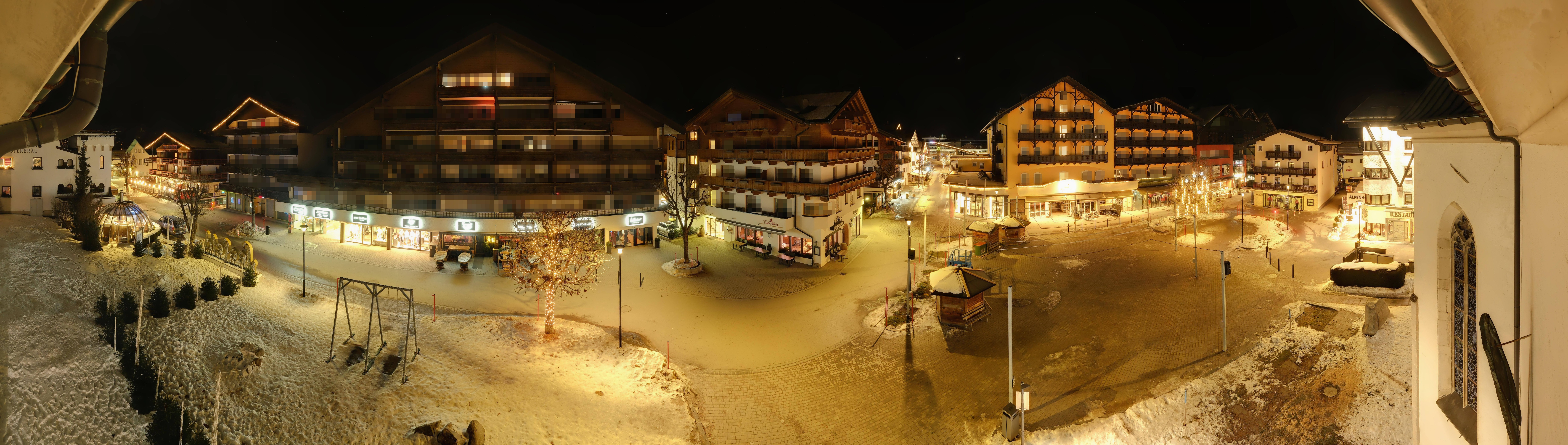 Archiv Foto Webcam Dorfplatz, Seefeld in Tirol