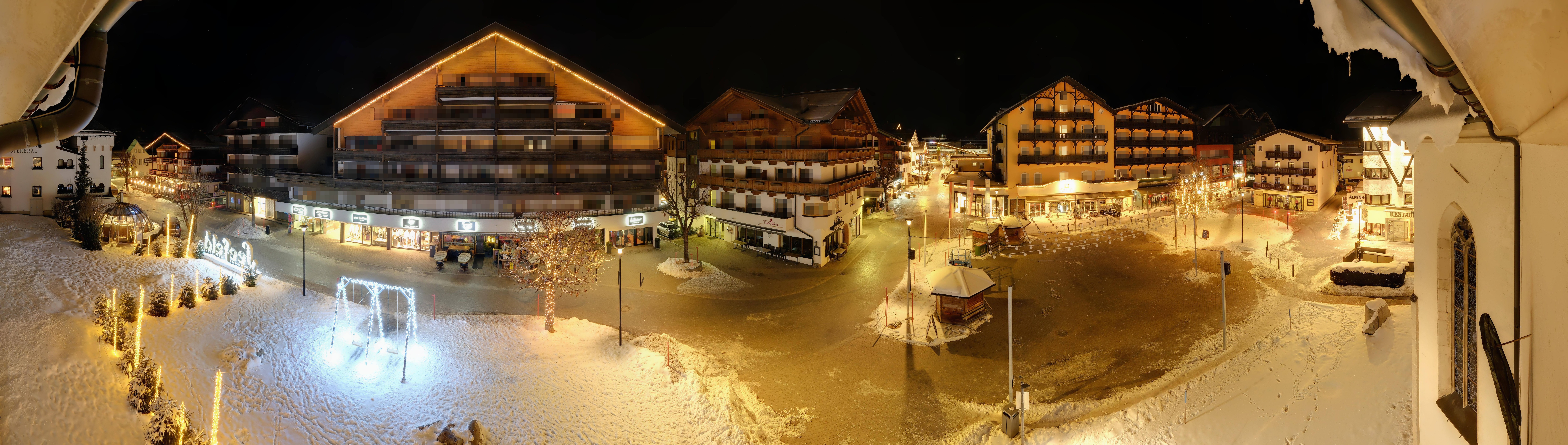 Archiv Foto Webcam Dorfplatz, Seefeld in Tirol