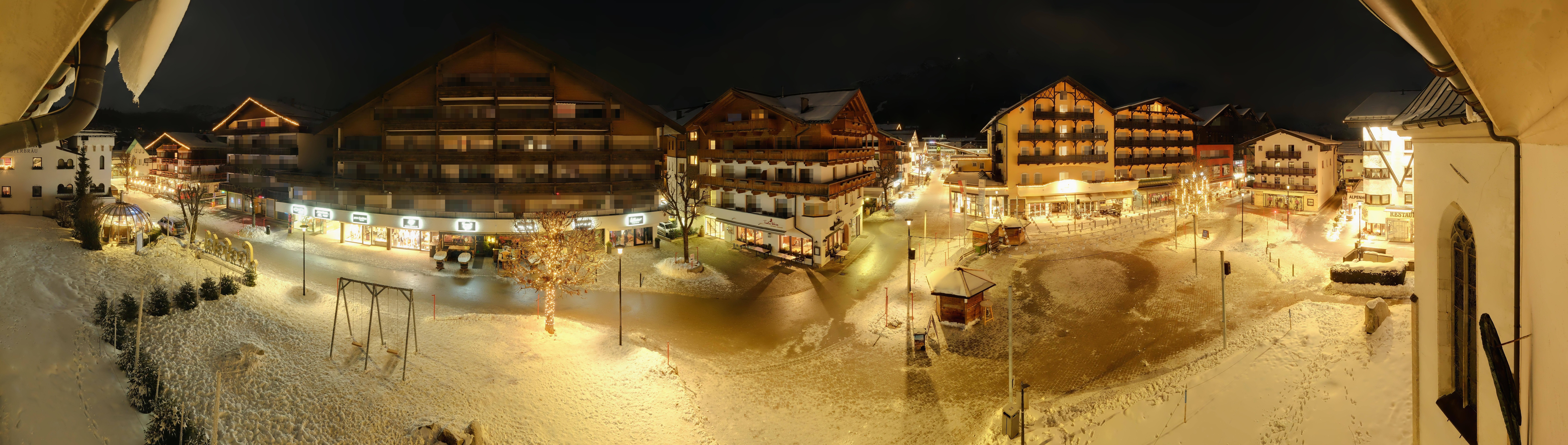 Archiv Foto Webcam Dorfplatz, Seefeld in Tirol