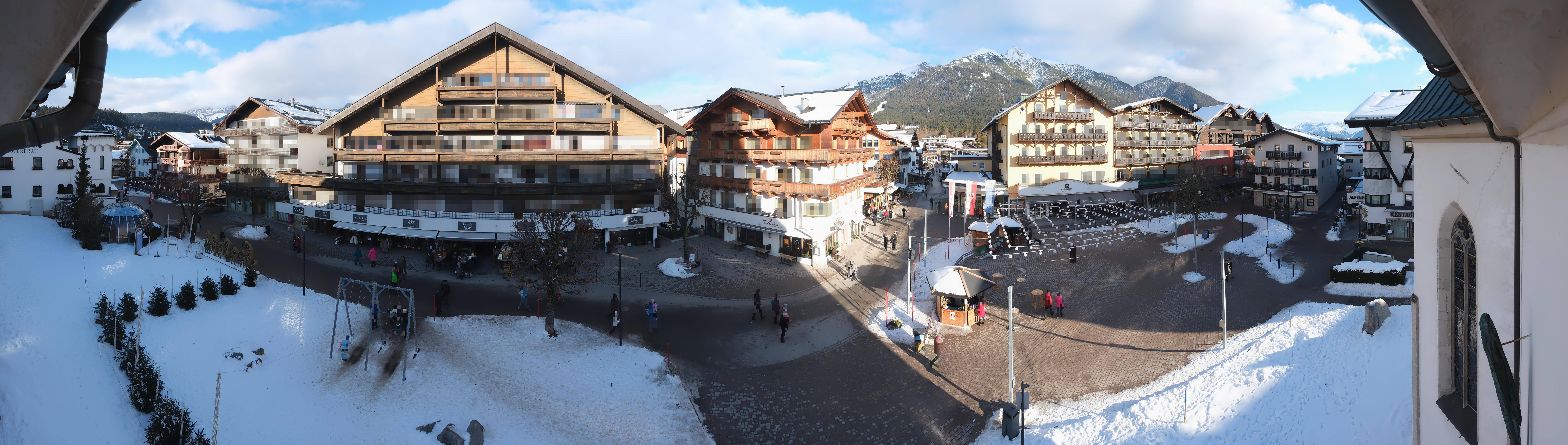 Archiv Foto Webcam Dorfplatz, Seefeld in Tirol