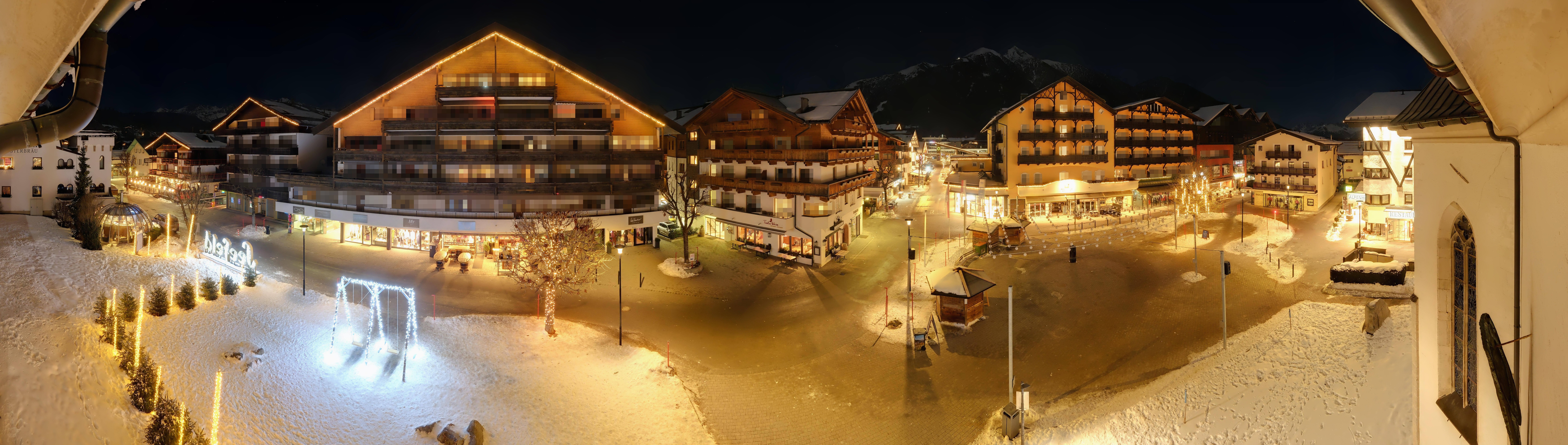 Archiv Foto Webcam Dorfplatz, Seefeld in Tirol