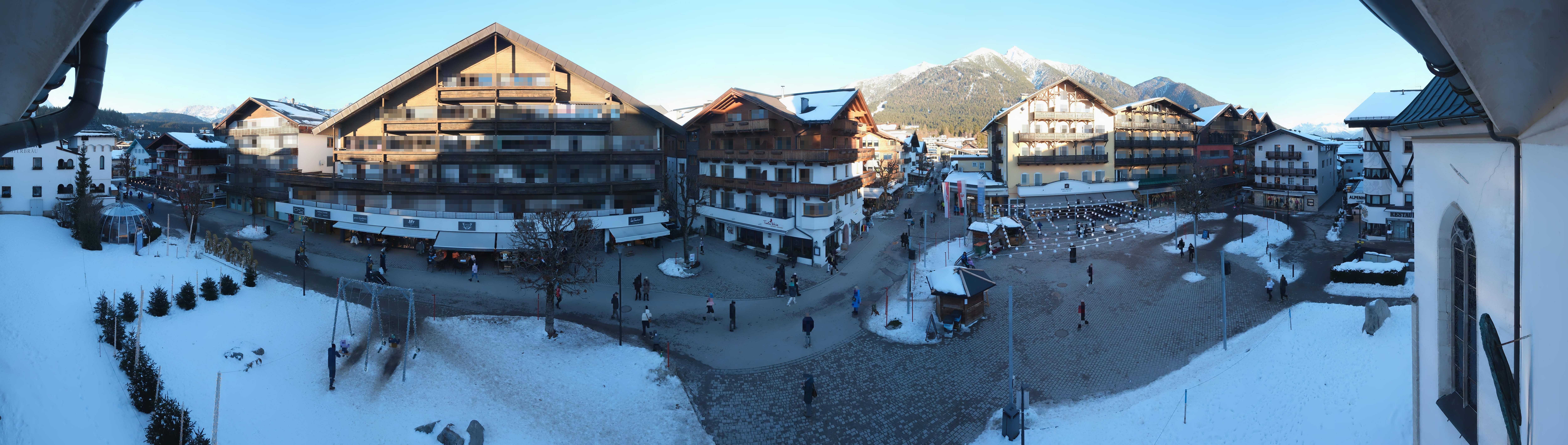 Archiv Foto Webcam Dorfplatz, Seefeld in Tirol