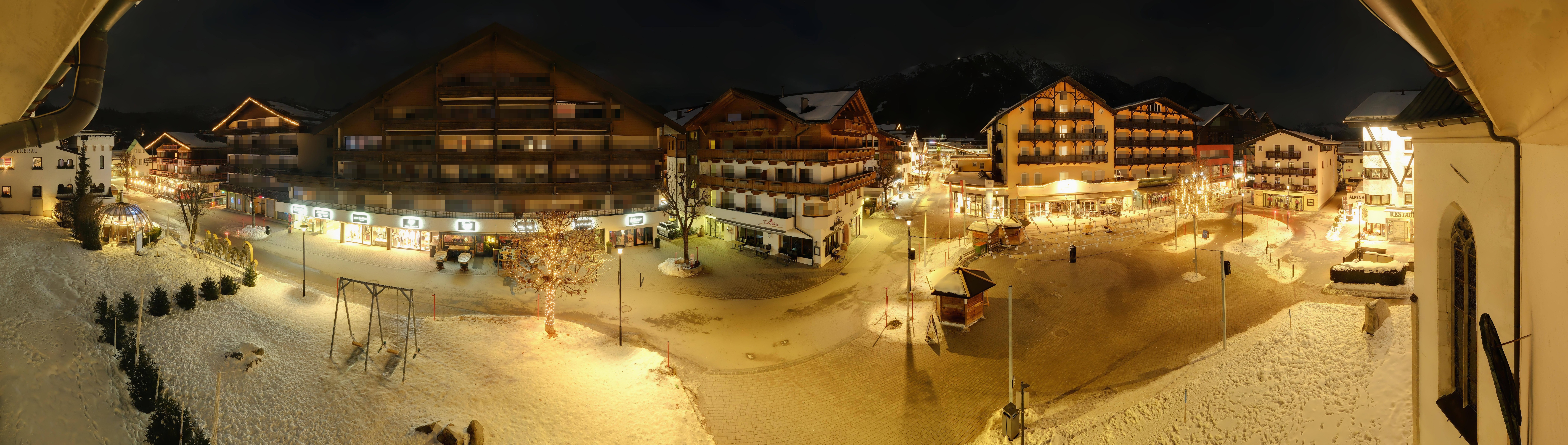 Archiv Foto Webcam Dorfplatz, Seefeld in Tirol