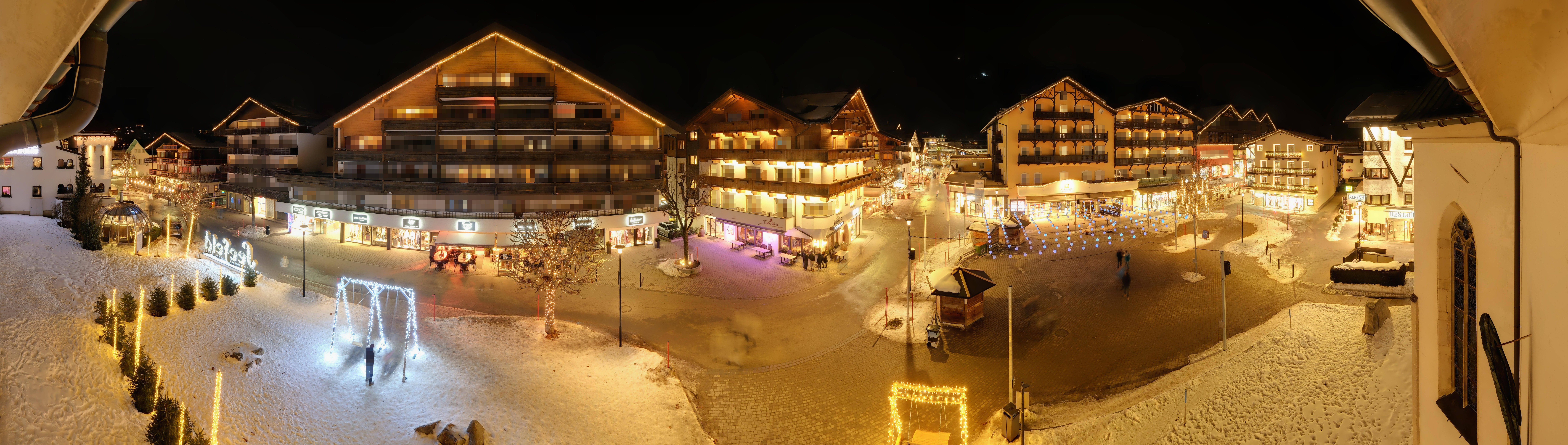 Archiv Foto Webcam Dorfplatz, Seefeld in Tirol