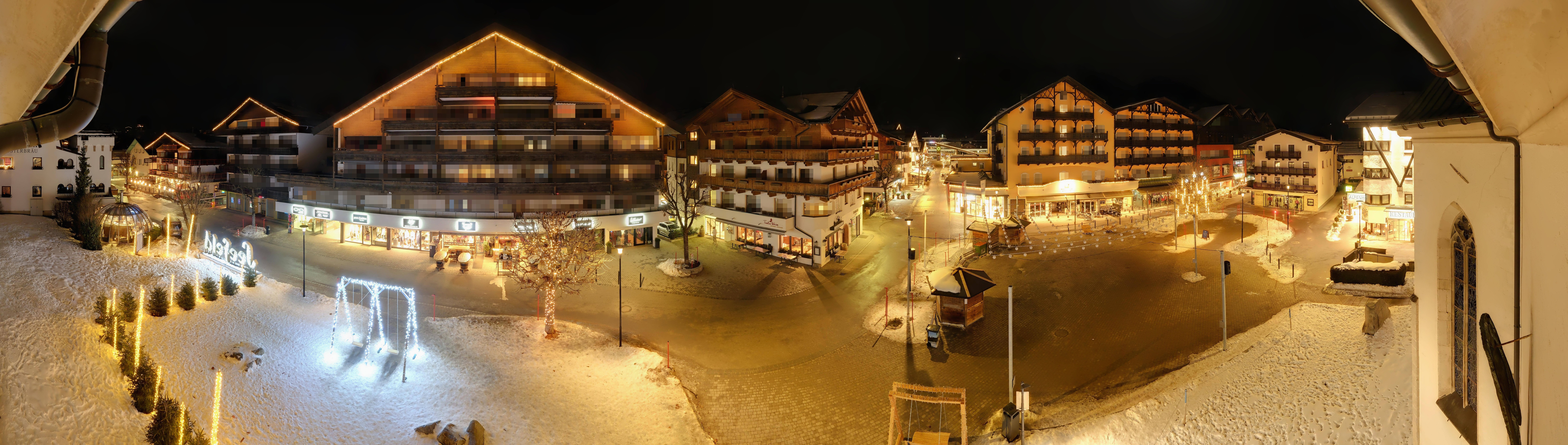Archiv Foto Webcam Dorfplatz, Seefeld in Tirol