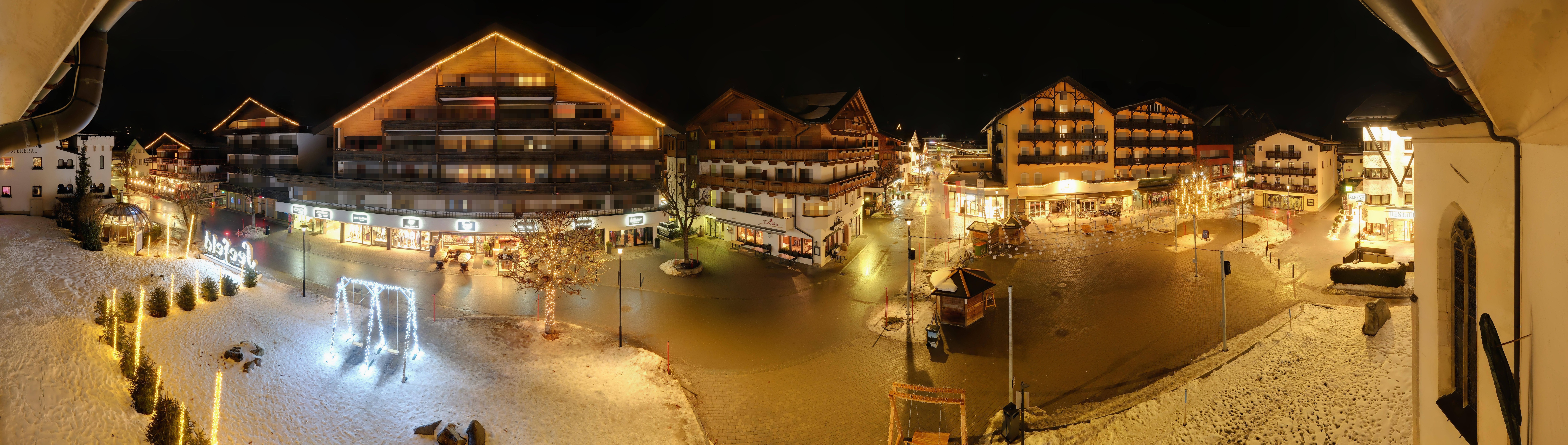 Archiv Foto Webcam Dorfplatz, Seefeld in Tirol