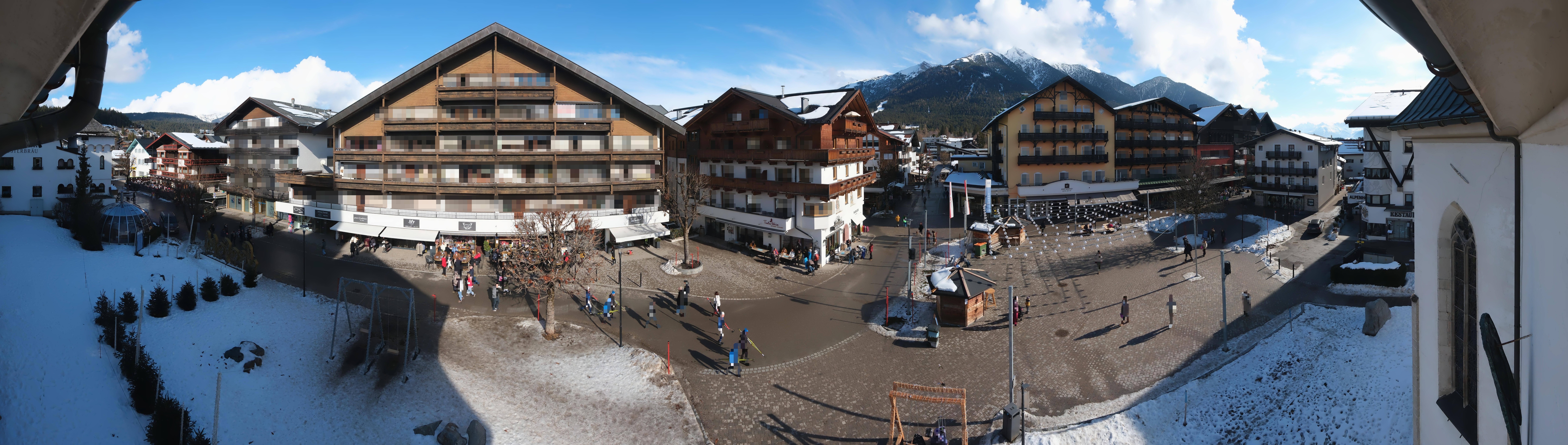 Archiv Foto Webcam Dorfplatz, Seefeld in Tirol