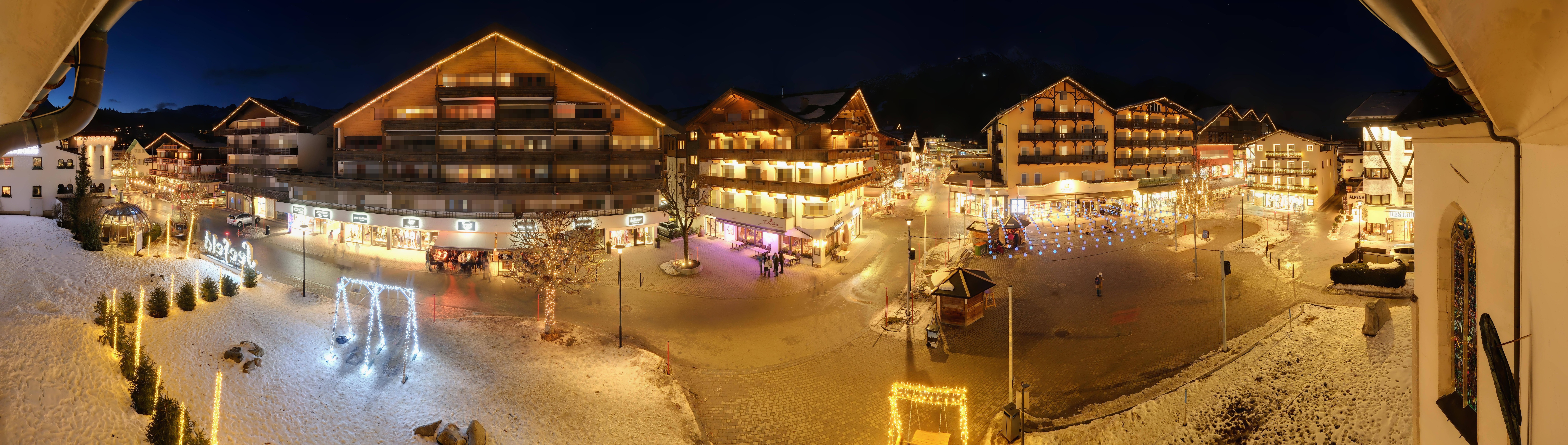Archiv Foto Webcam Dorfplatz, Seefeld in Tirol