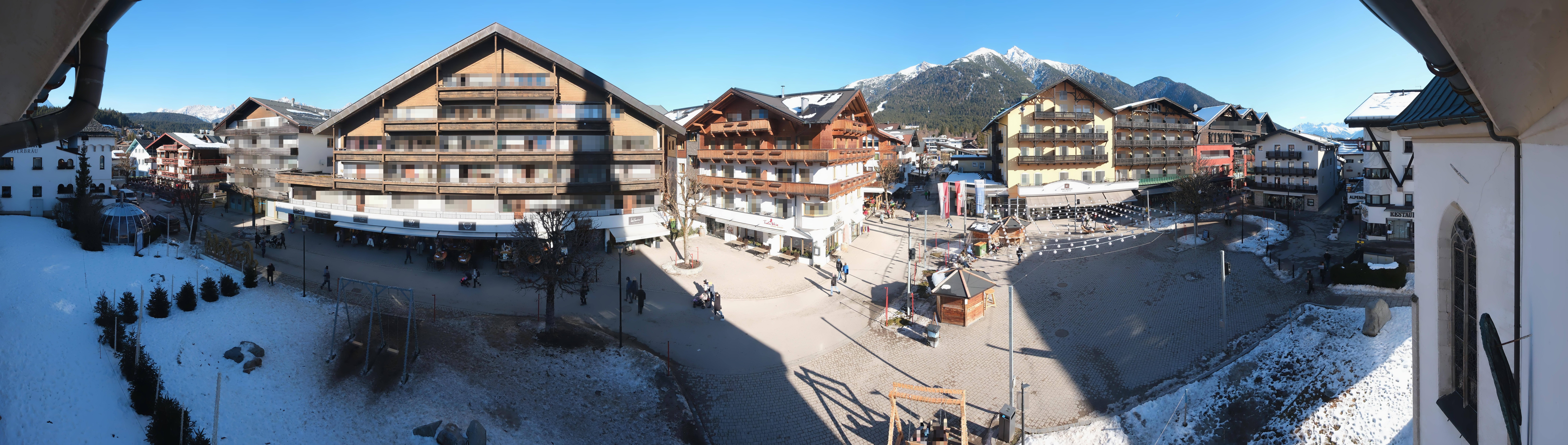 Archiv Foto Webcam Dorfplatz, Seefeld in Tirol