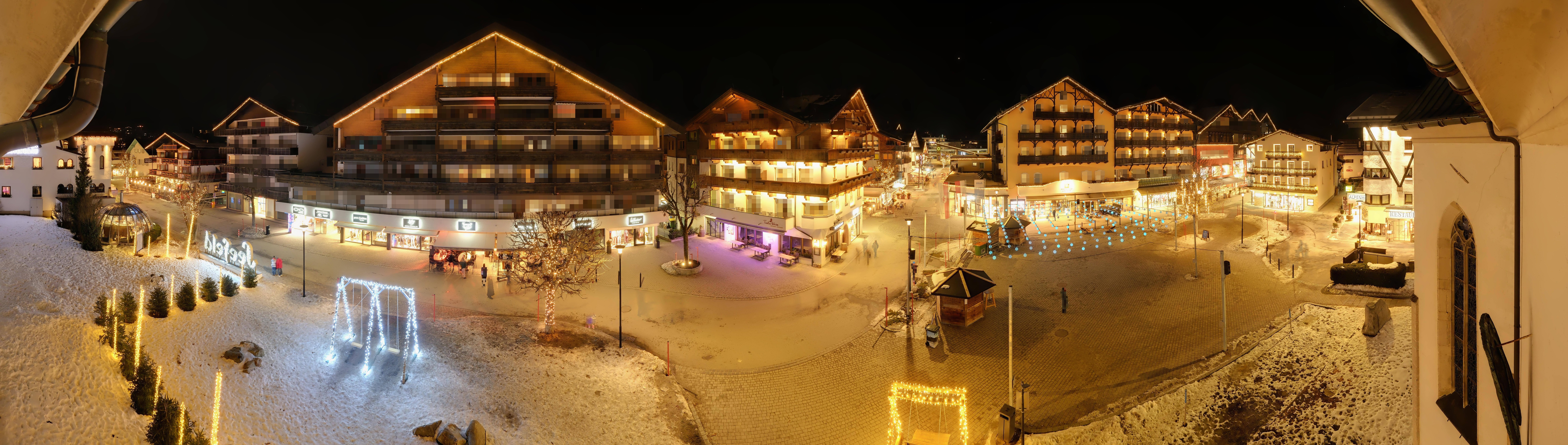 Archiv Foto Webcam Dorfplatz, Seefeld in Tirol