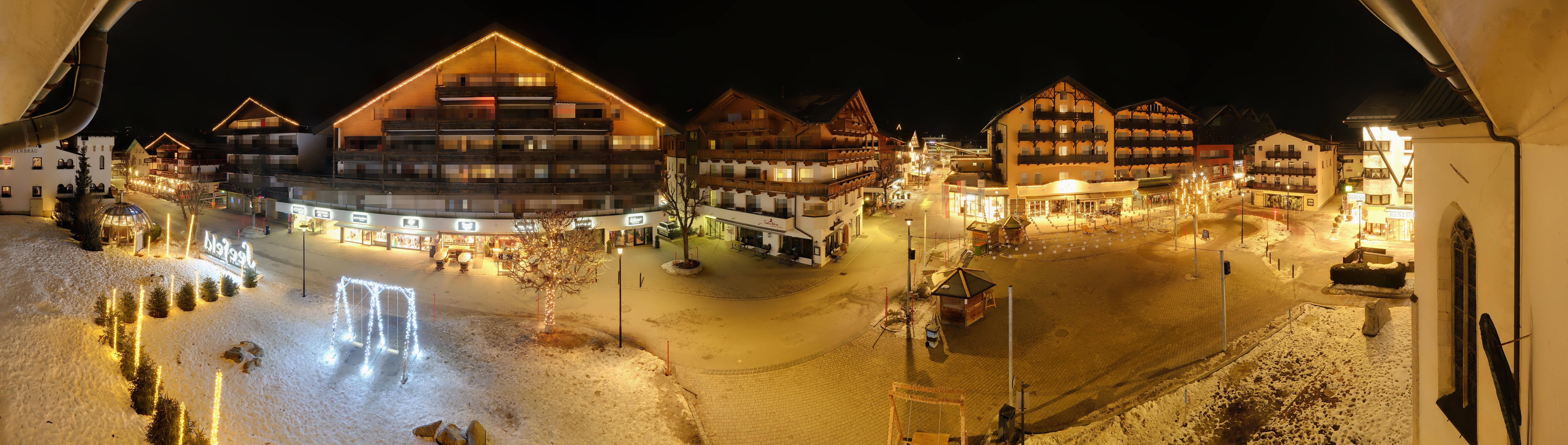 Archiv Foto Webcam Dorfplatz, Seefeld in Tirol