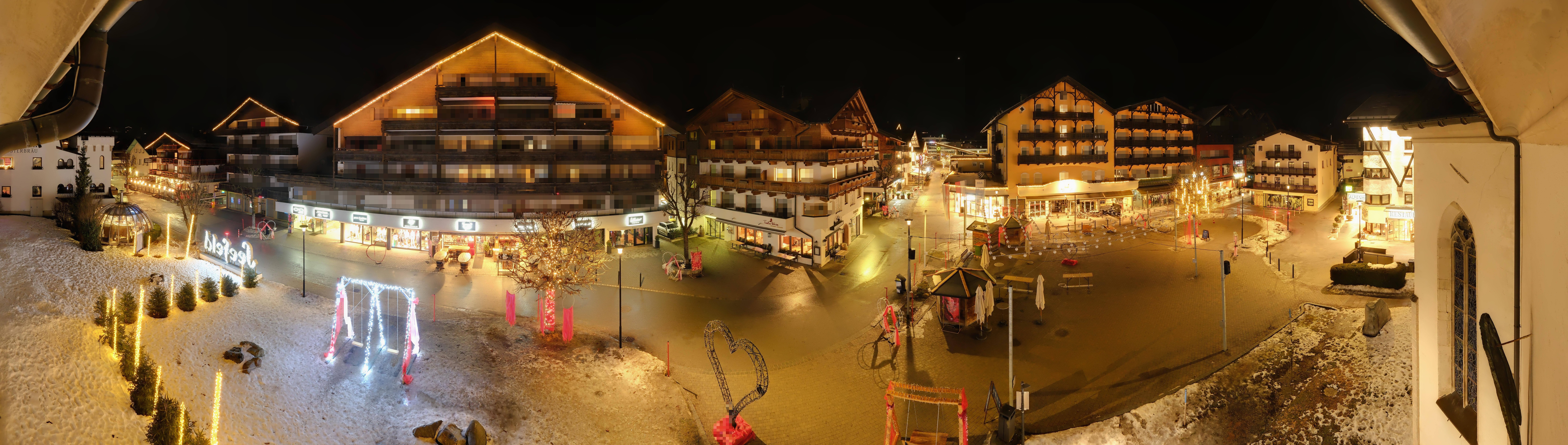 Archiv Foto Webcam Dorfplatz, Seefeld in Tirol