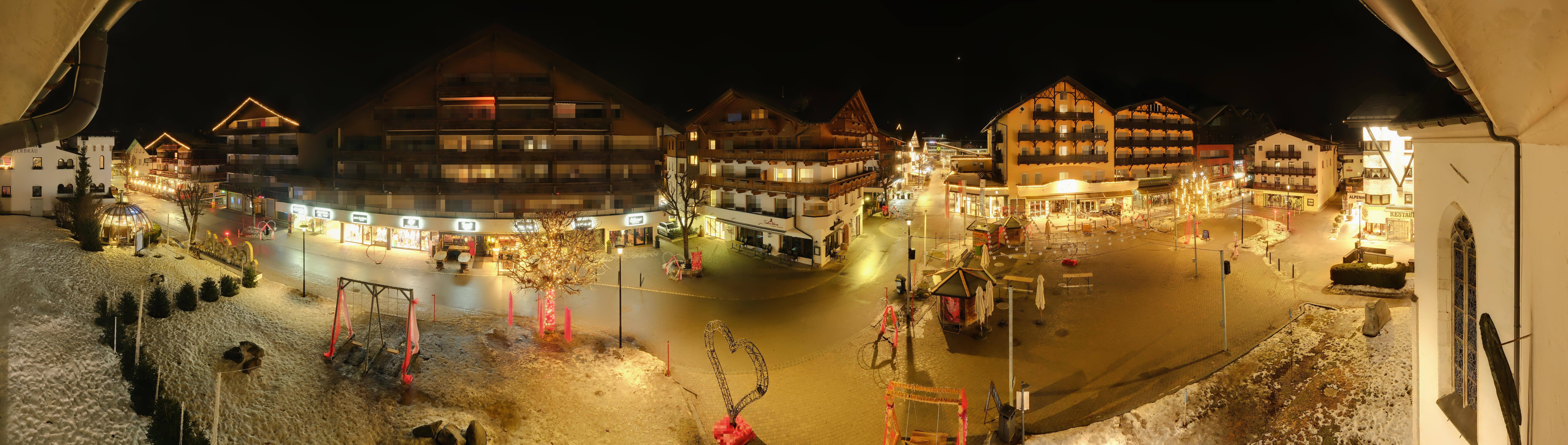Archiv Foto Webcam Dorfplatz, Seefeld in Tirol