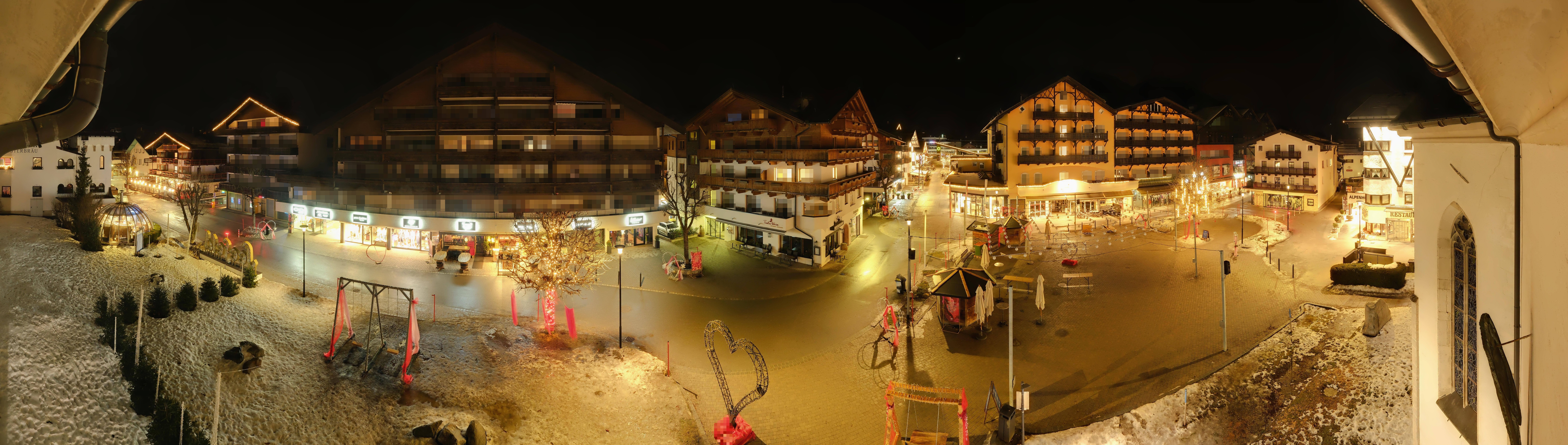 Archiv Foto Webcam Dorfplatz, Seefeld in Tirol