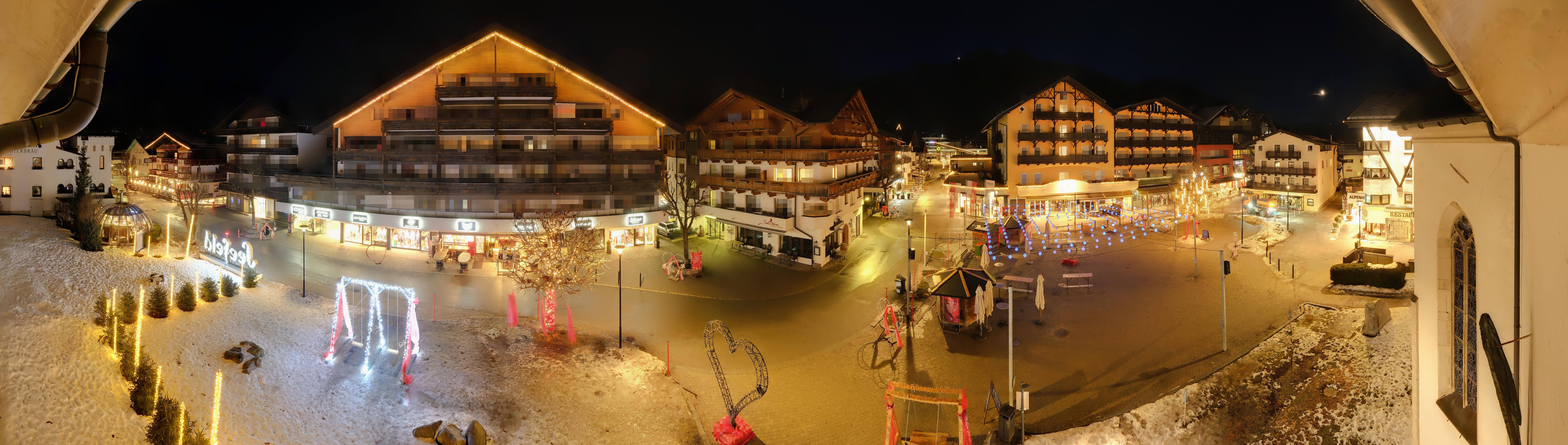 Archiv Foto Webcam Dorfplatz, Seefeld in Tirol