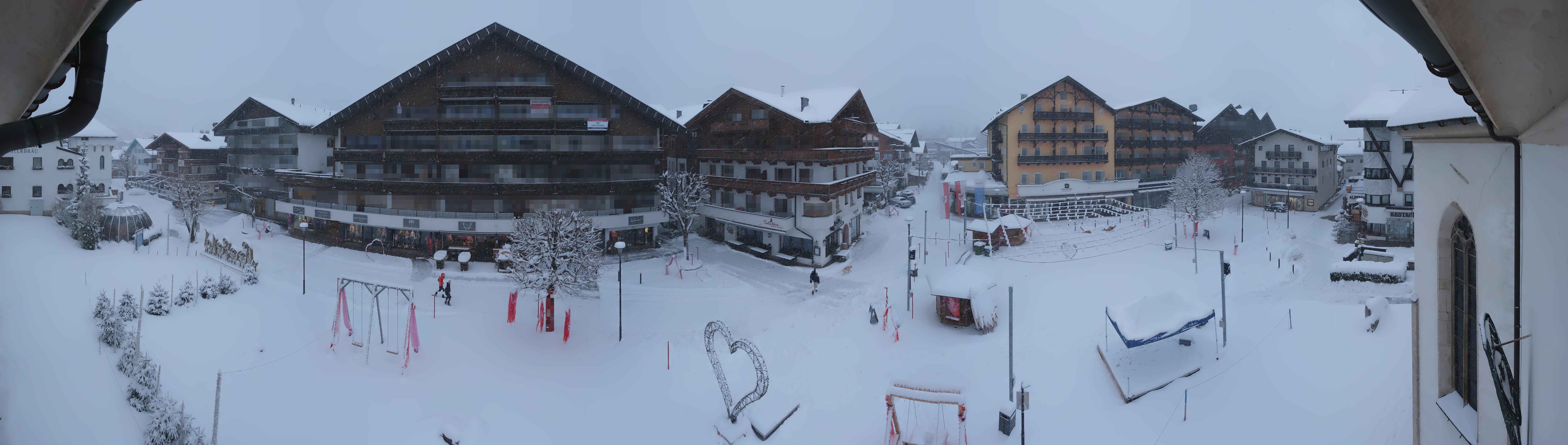 Archiv Foto Webcam Dorfplatz, Seefeld in Tirol