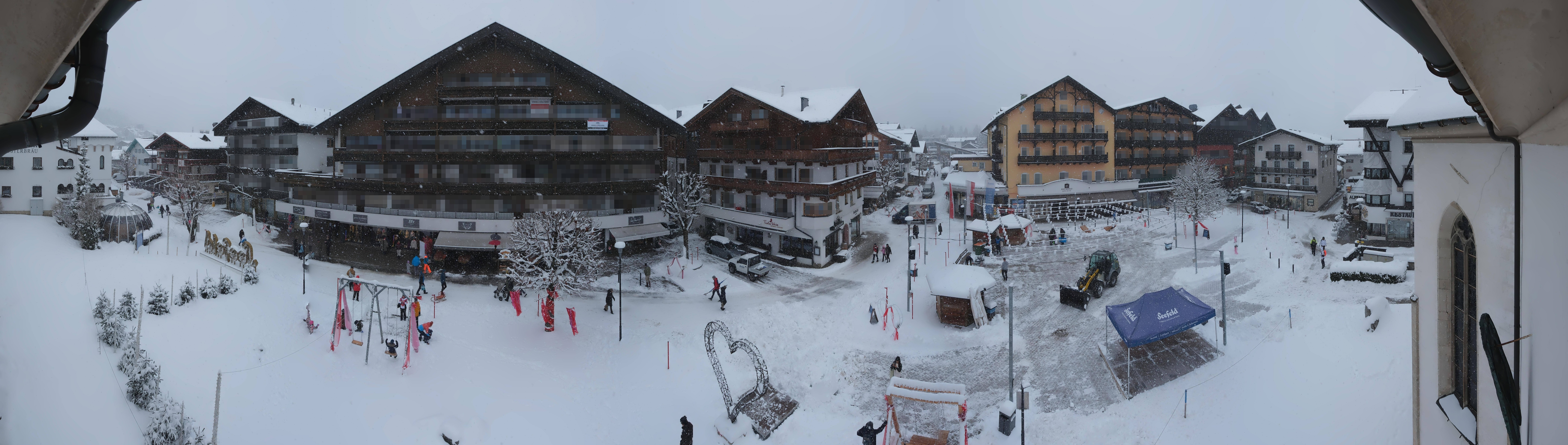 Archiv Foto Webcam Dorfplatz, Seefeld in Tirol
