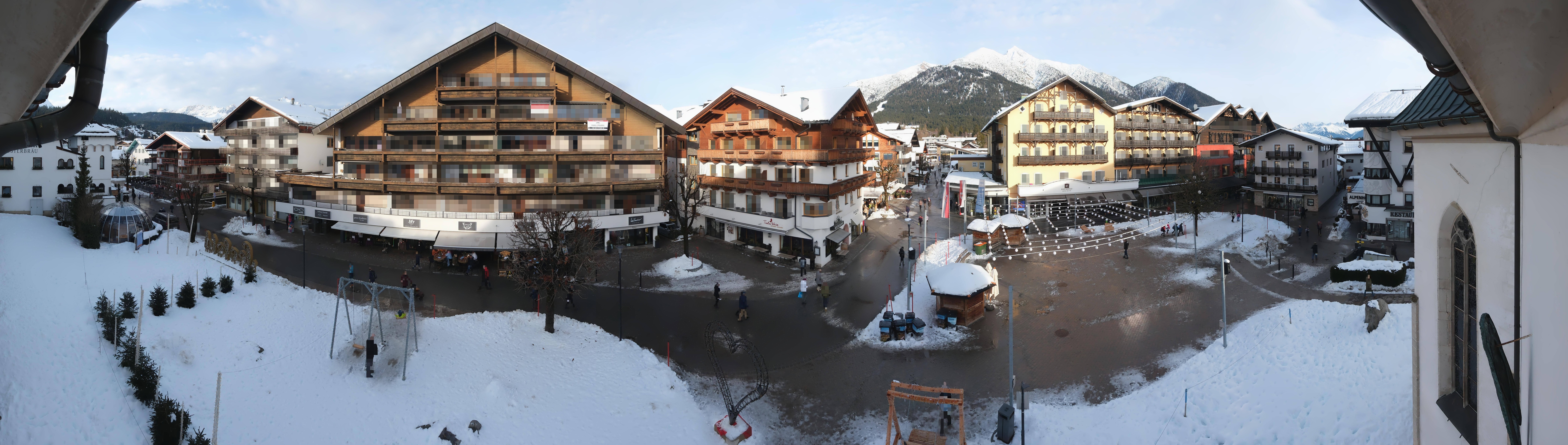 Archiv Foto Webcam Dorfplatz, Seefeld in Tirol