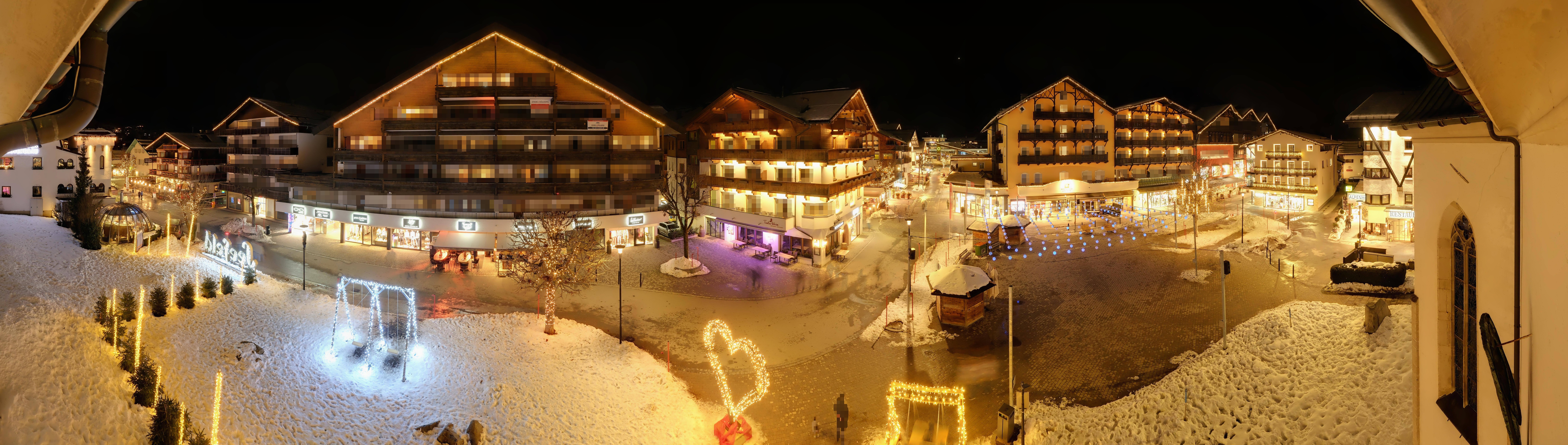 Archiv Foto Webcam Dorfplatz, Seefeld in Tirol