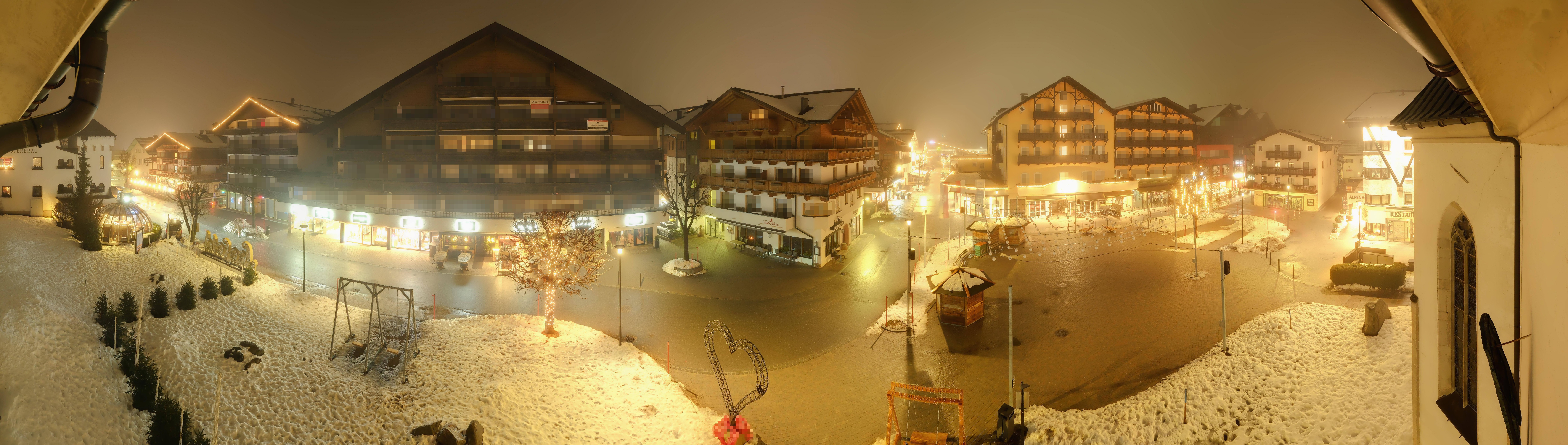 Archiv Foto Webcam Dorfplatz, Seefeld in Tirol