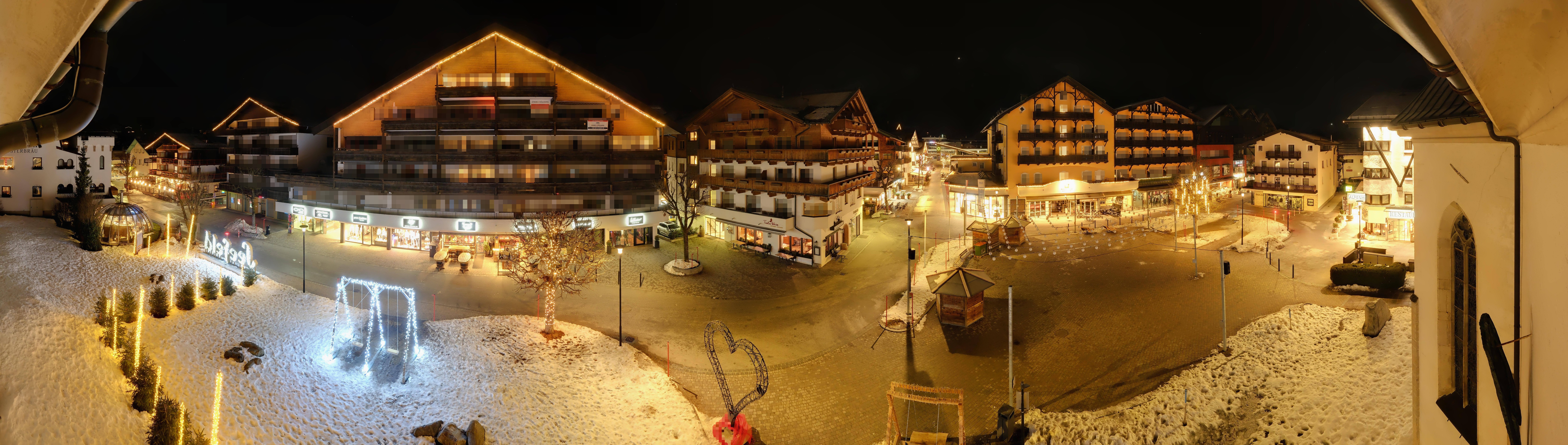Archiv Foto Webcam Dorfplatz, Seefeld in Tirol